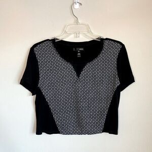 Aqua | Crop Top Tshirt Black and White Print